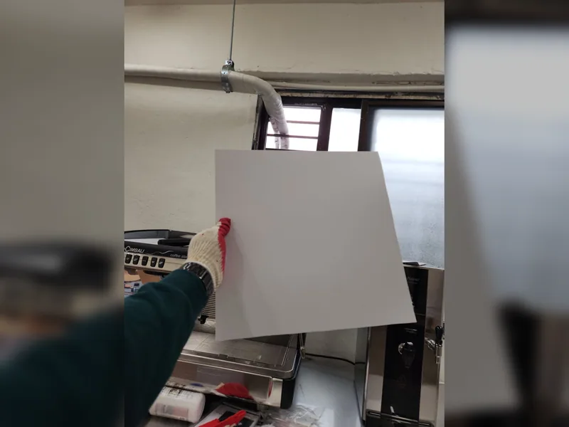 서울 서대문구 인테리어 마감보수 - 창에에어컨배관지나가는거막기 현장 시공 사진 4